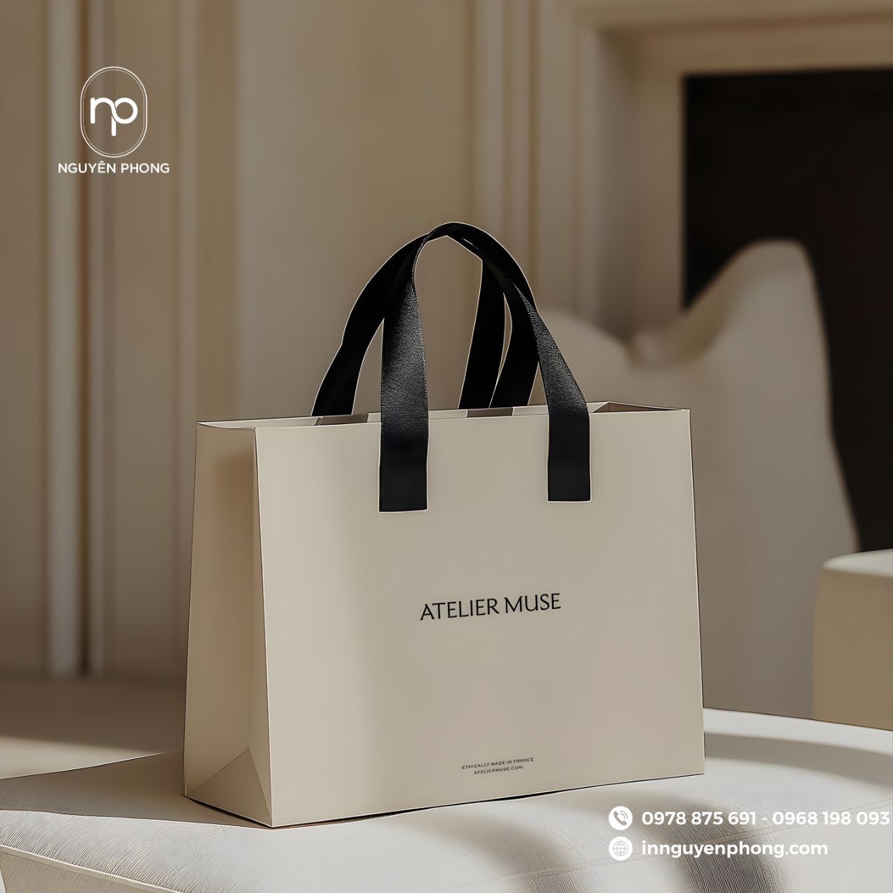 Mẫu túi giấy đựng đồng hồ cao cấp